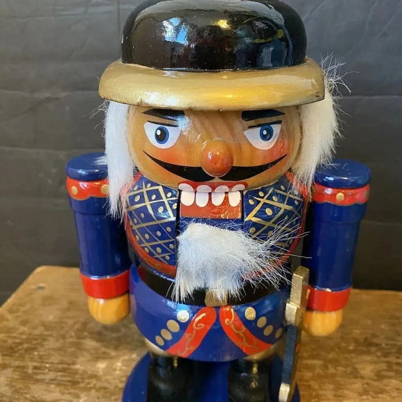 VTG Wooden Royal Palace Guard Nutcracker Soldier with Wood Hat Blue Red Uniform - Picture 1 of 5